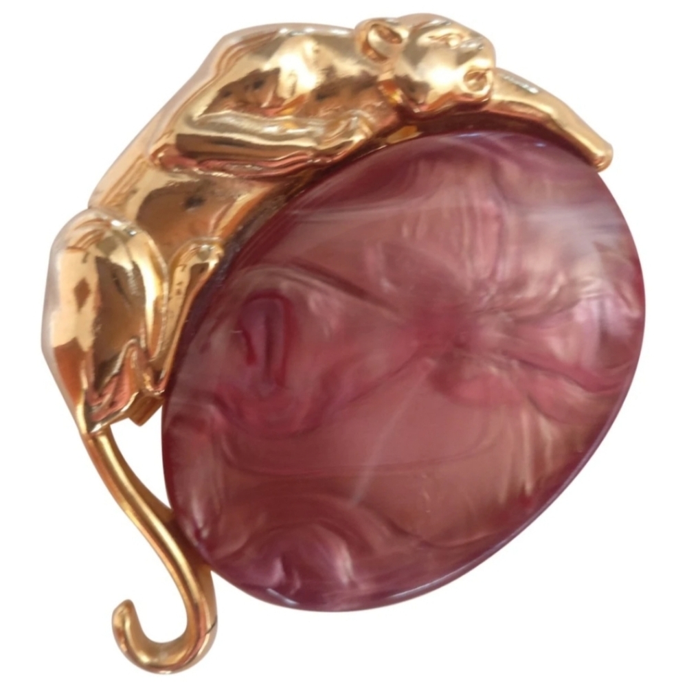 🇨🇦 Vintage panther gold plated brooch
